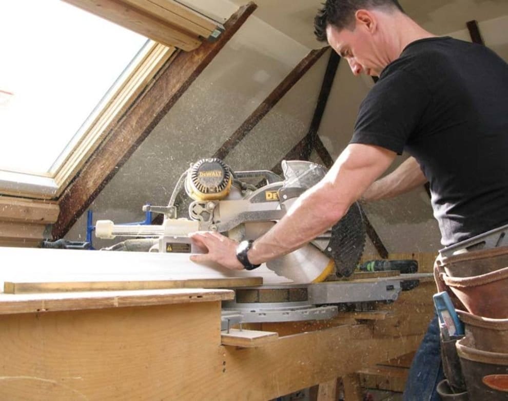 Best Feature To Consider In a Sliding Compound Miter Saw