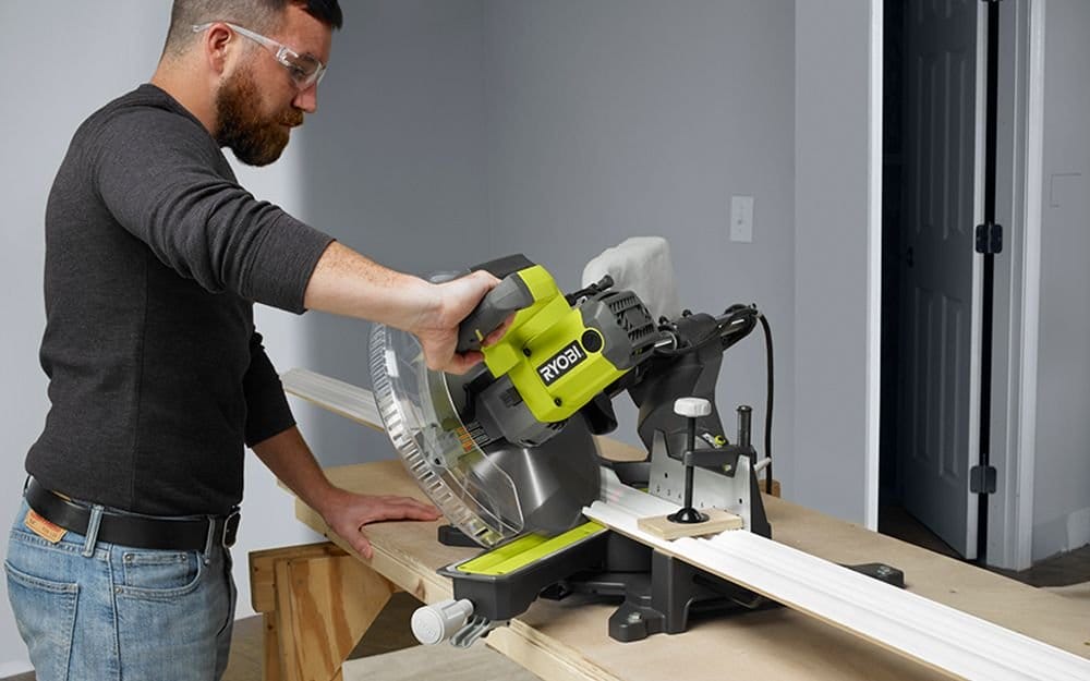 Safety Tips For Using a Mitre Saw